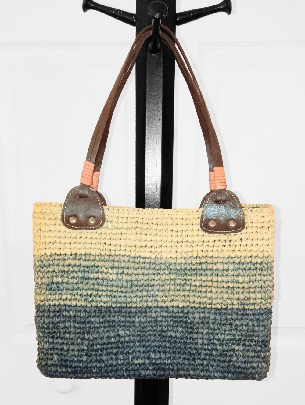 MIEN Hawaii Hand Woven Ombre Straw Tote Bag Leather Straps Blue Cream